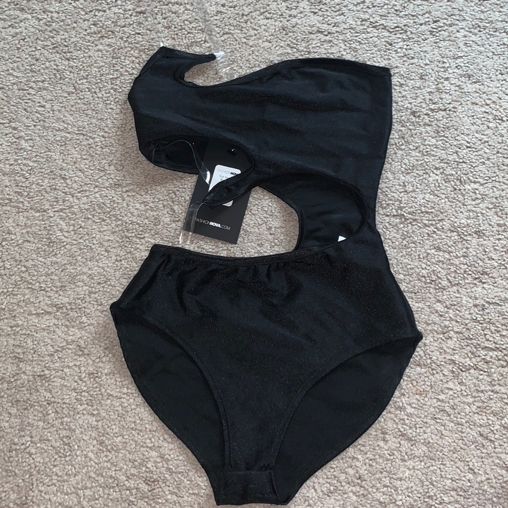 “Cut you off bodysuit-Black”